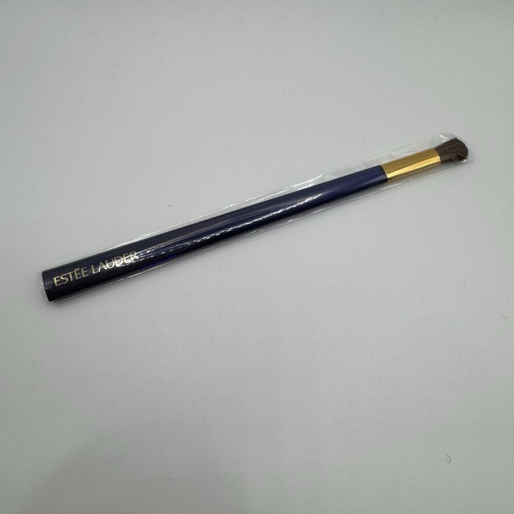 Estée Lauder Eye Shadow Blending Brush
